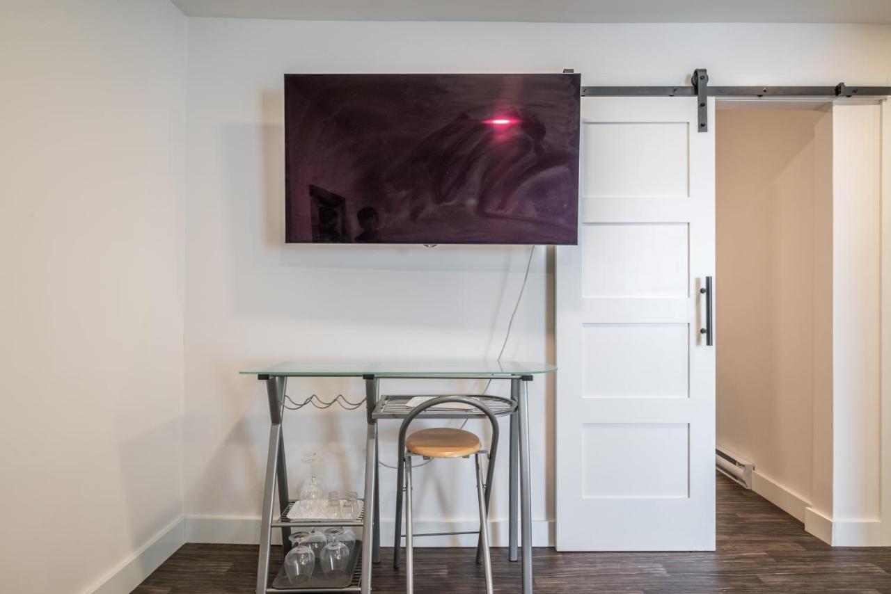 Modern Contemporary 2 Bedroom Suite 哈利法克斯 外观 照片
