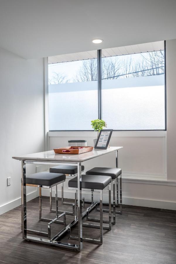 Modern Contemporary 2 Bedroom Suite 哈利法克斯 外观 照片