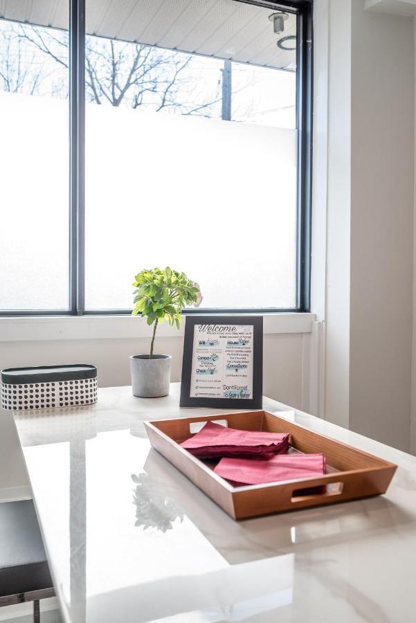 Modern Contemporary 2 Bedroom Suite 哈利法克斯 外观 照片